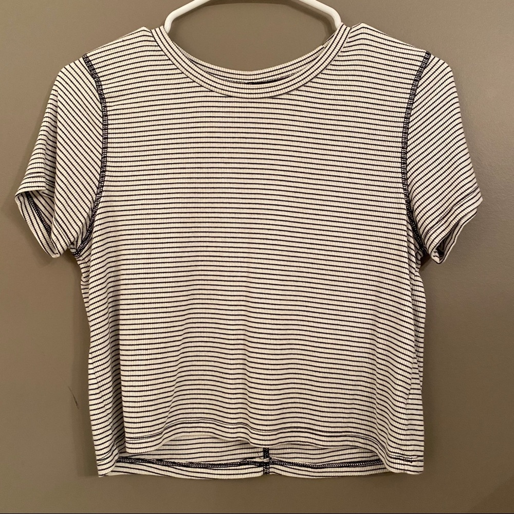 American Eagle Black & White Cropped Striped Tee - Picture 1 of 6